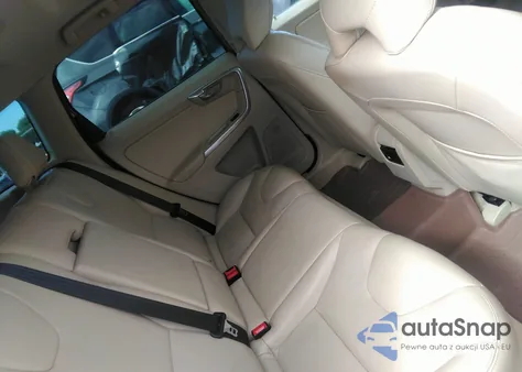 2015 Volvo Xc60 T5/T5 Premier z USA, uszkodzony, nr VIN YV4612RK8F2743166